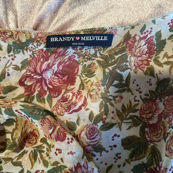 Brandy Melville Floral Kimono - Picture 4 of 4